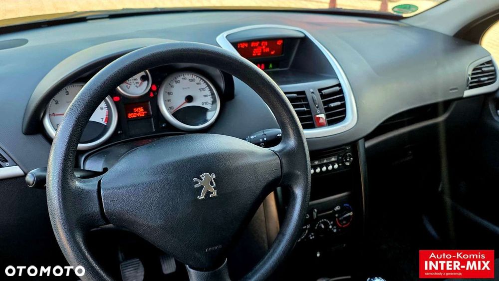 Peugeot 207 - 16