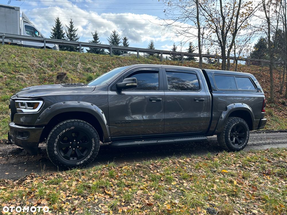 Dodge RAM 1500 5.7 4x4 - 32