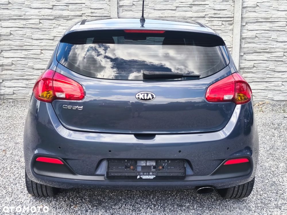 Kia Ceed 1.6 GDI DCT Platinum Edition - 26