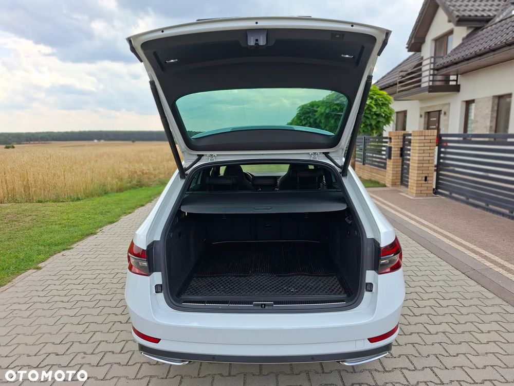 Skoda Superb 2.0 TDI SCR 4x4 Sportline DSG - 12
