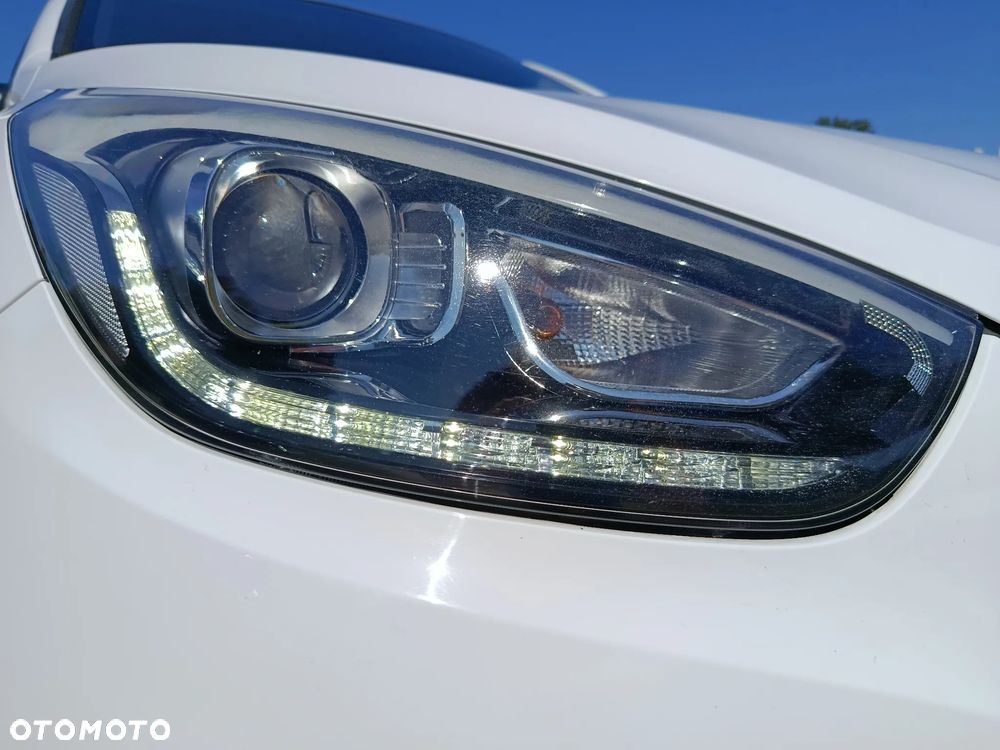 Hyundai ix35 1.6 2WD Fifa World Cup Edition - 10