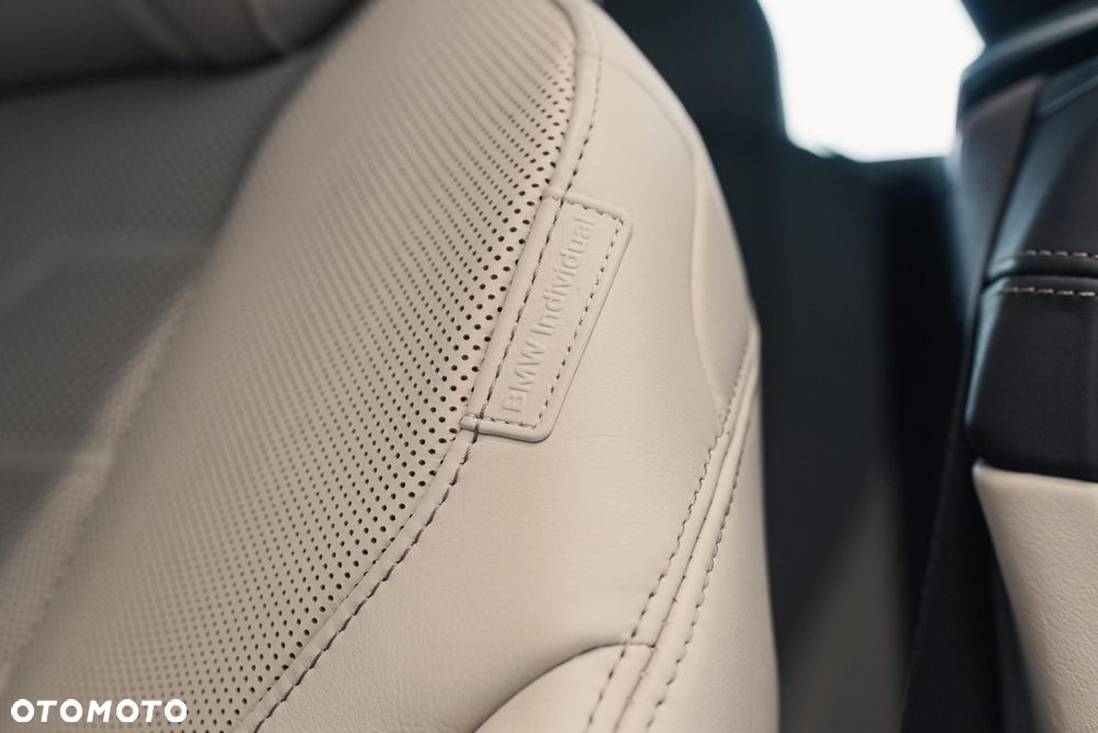 BMW Seria 8 M850i xDrive - 34