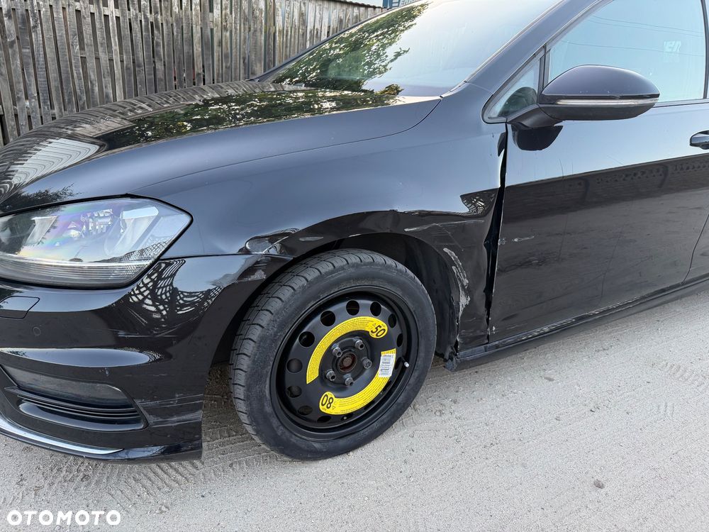 Volkswagen Golf - 23