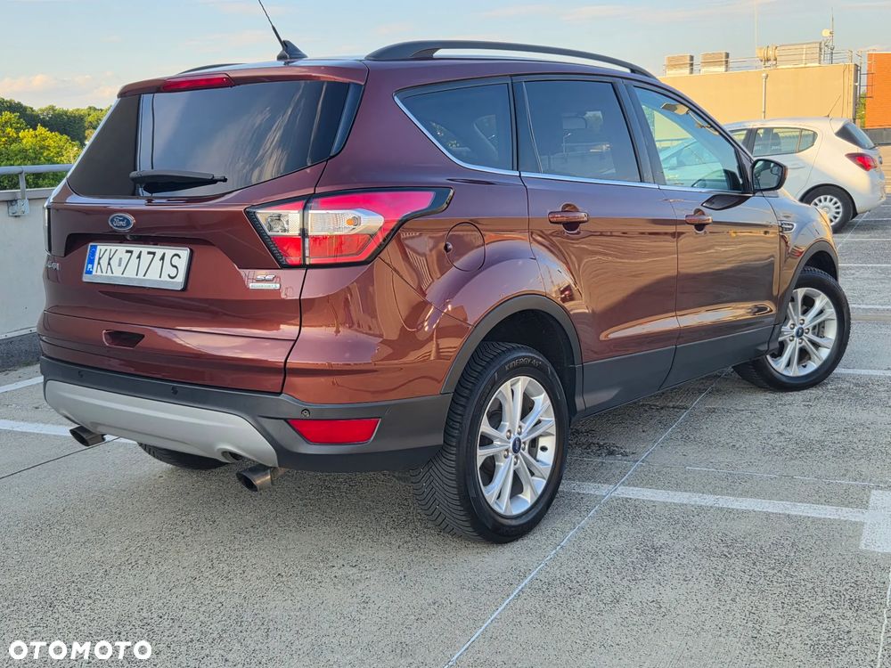 Ford Kuga - 4