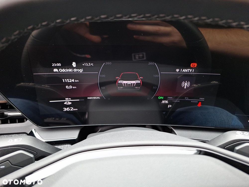 Audi Q6 e-tron - 14