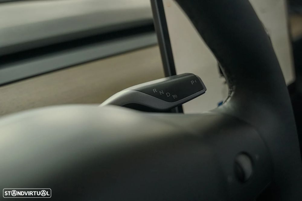 Tesla Model 3 Long Range Tração Traseira - 14