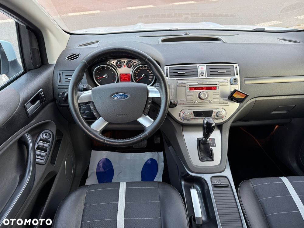 Ford Kuga 2.5 4x4 Titanium - 18