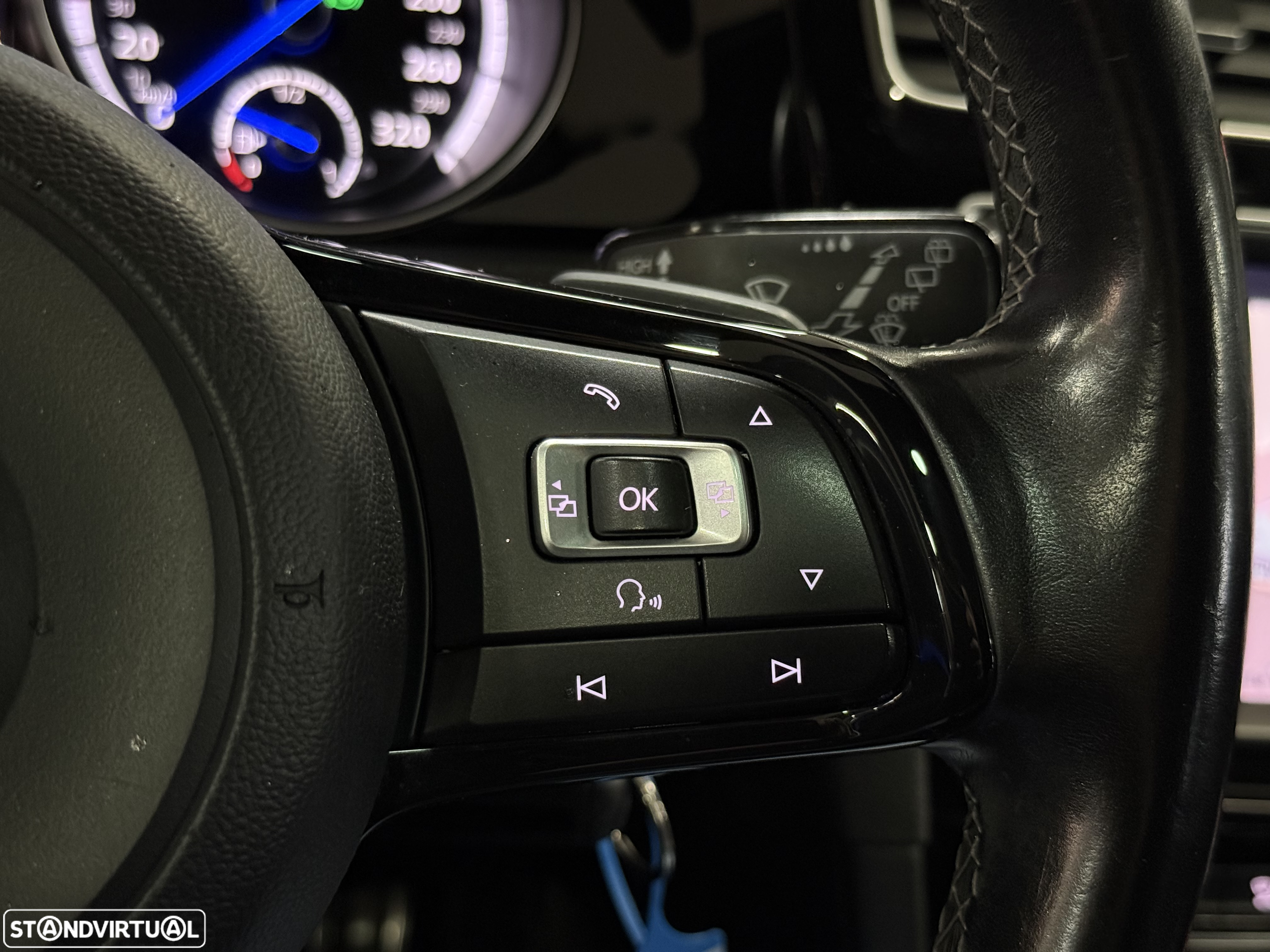 VW Golf 2.0 TSI R DSG - 9