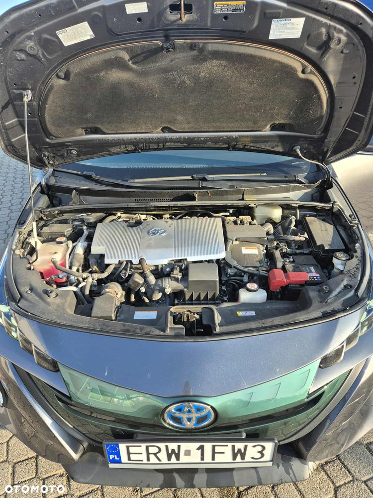 Toyota Prius Hybrid - 9