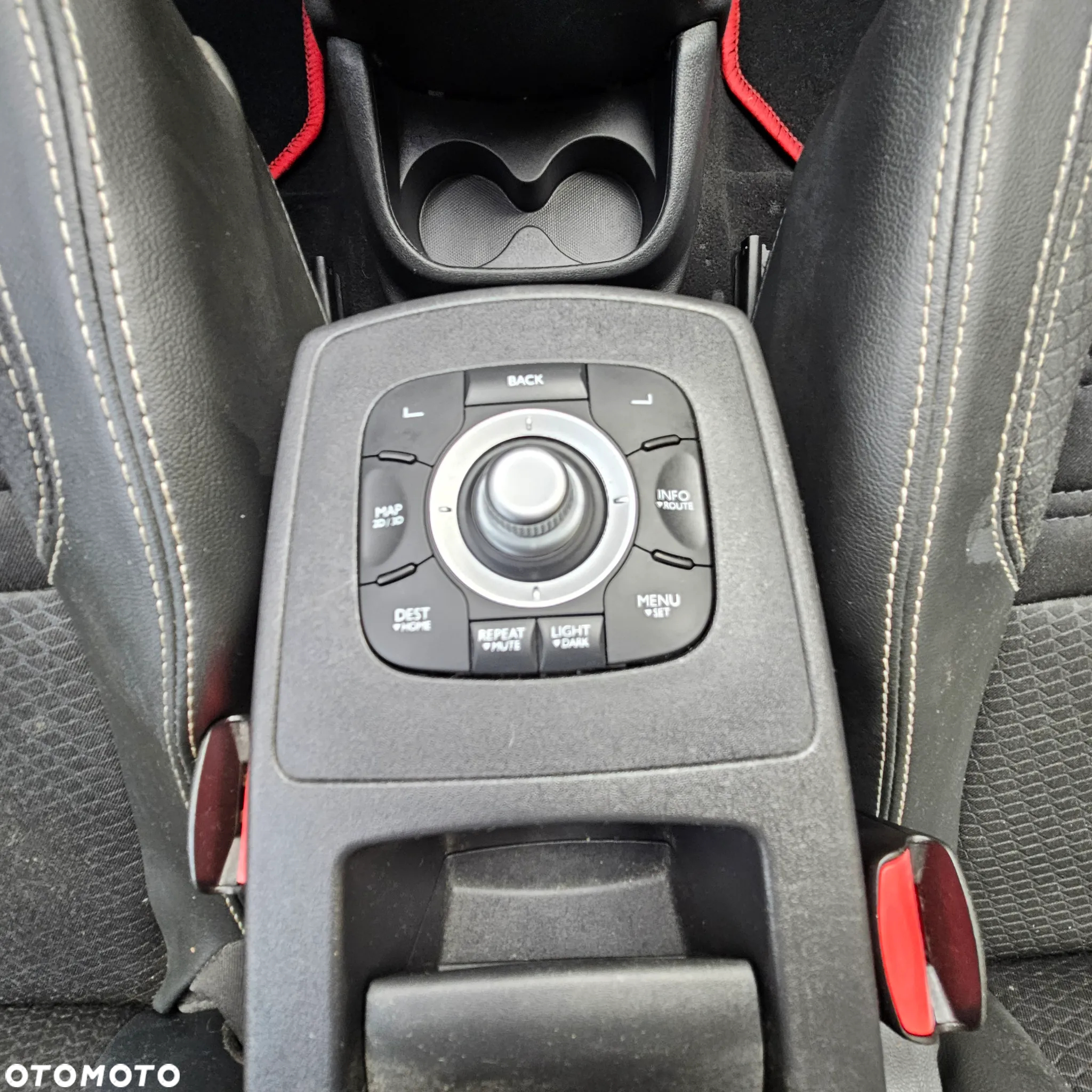Renault Scenic ENERGY TCe 130 BOSE EDITION - 16