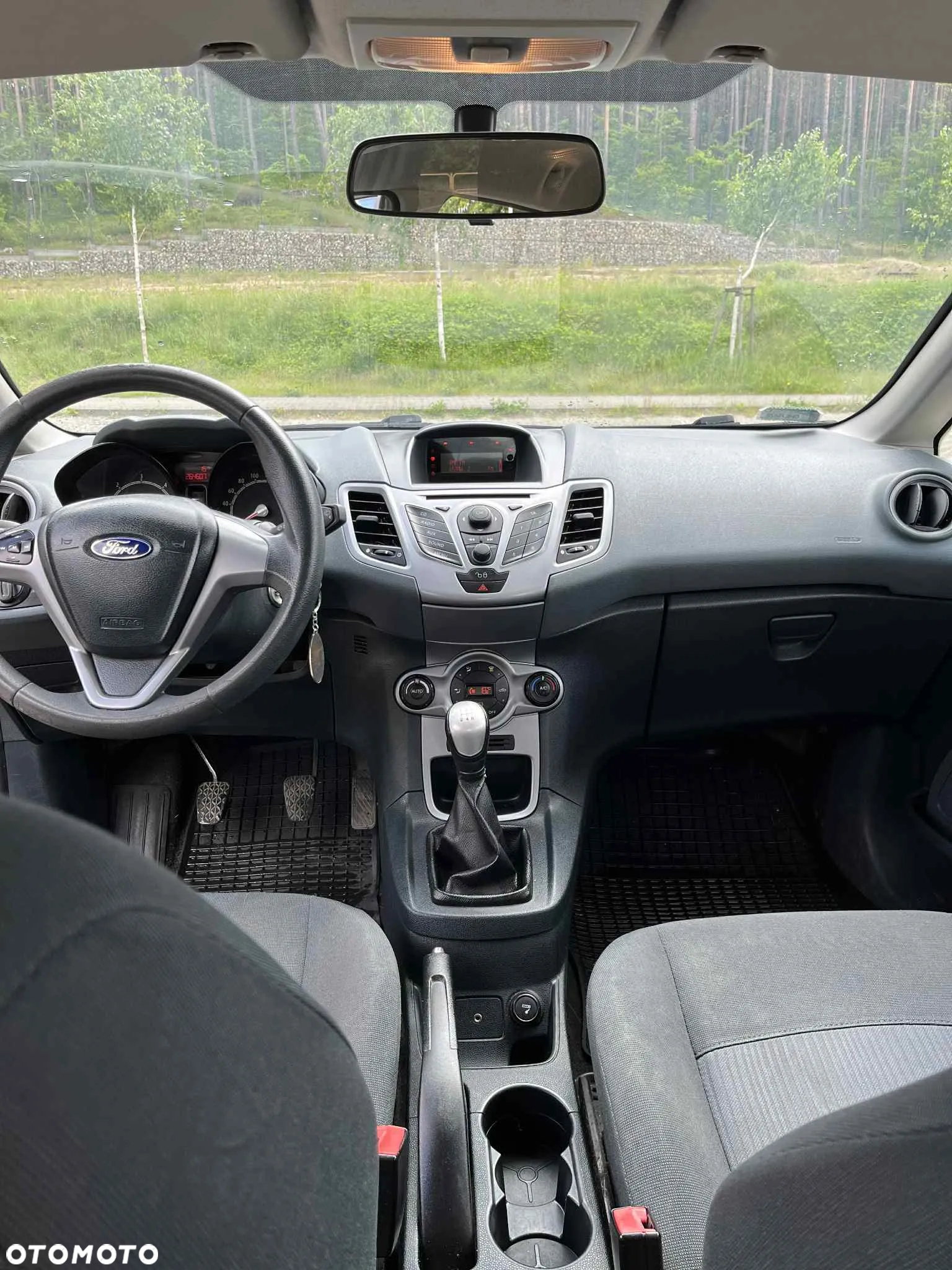 Ford Fiesta - 13