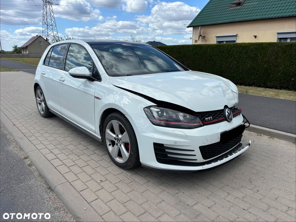 Volkswagen Golf GTI BlueMotion Technology DSG - 1