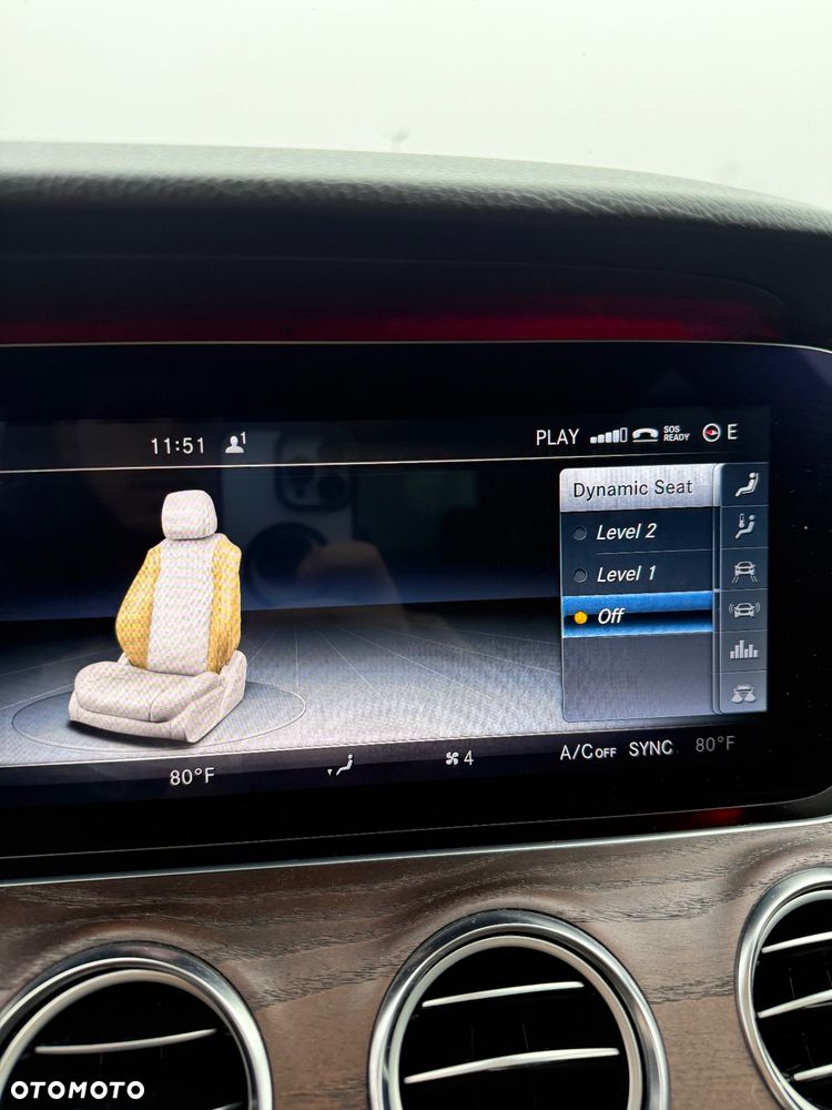 Mercedes-Benz Klasa E 300 9G-TRONIC Exclusive - 15