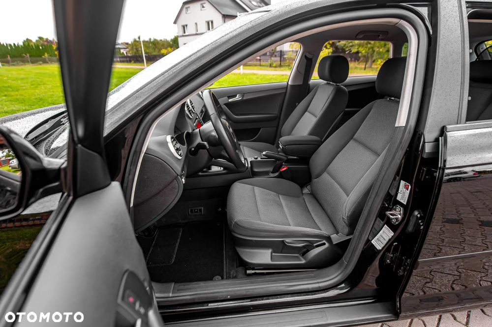 Audi A3 Sportback 1.6 Ambition - 32