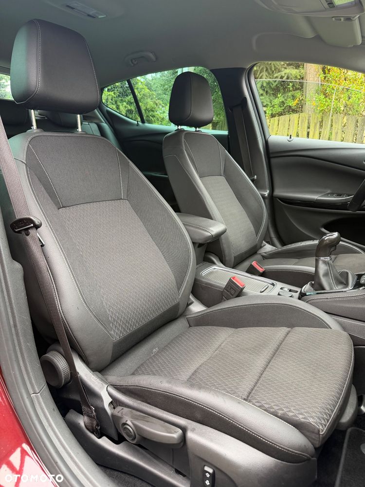 Opel Astra 1.4 Turbo Dynamic - 28