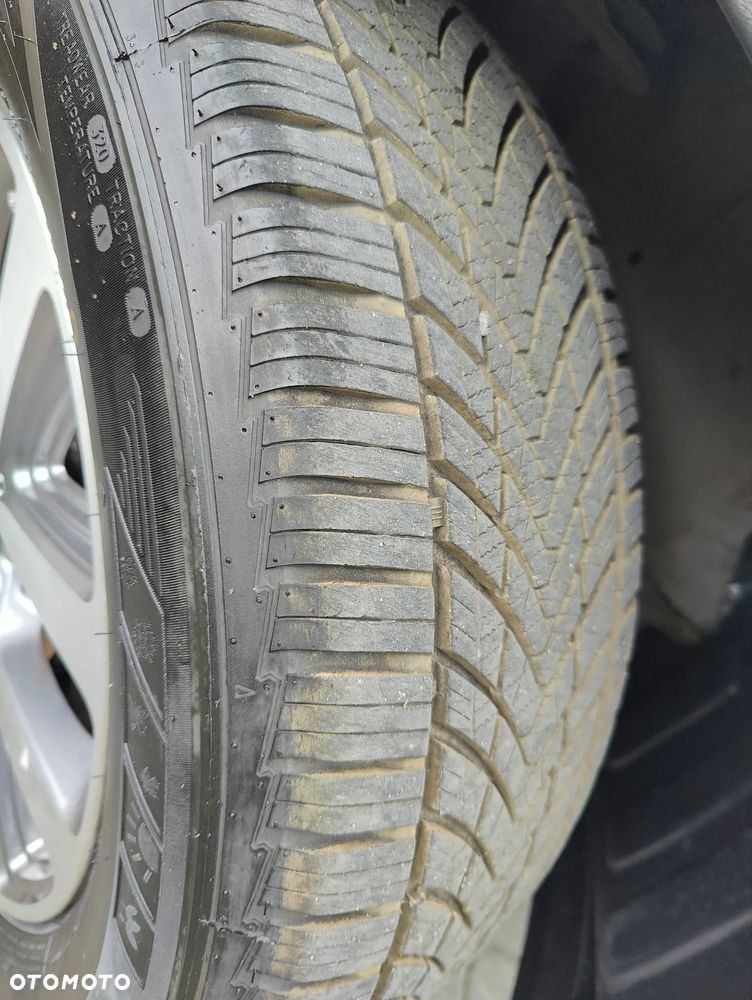 Kia Sportage 2.0 CRDI 4WD Vision - 18