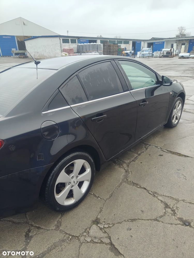 Chevrolet Cruze - 4