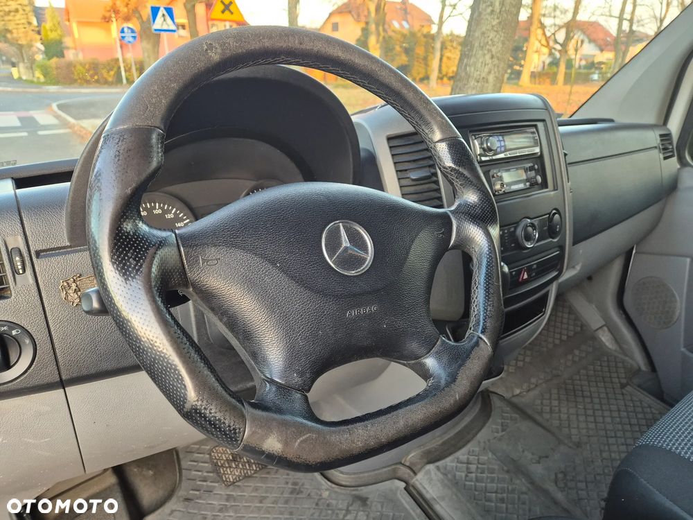 Mercedes-Benz SPRINTER - 3
