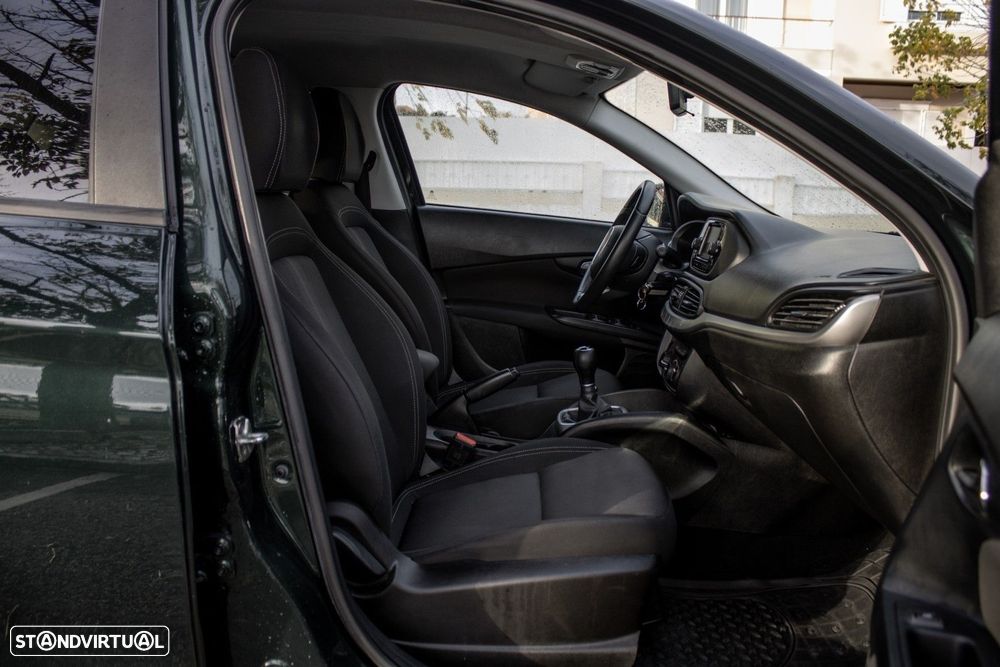 Fiat Tipo Station Wagon 1.3 M-Jet Lounge - 13