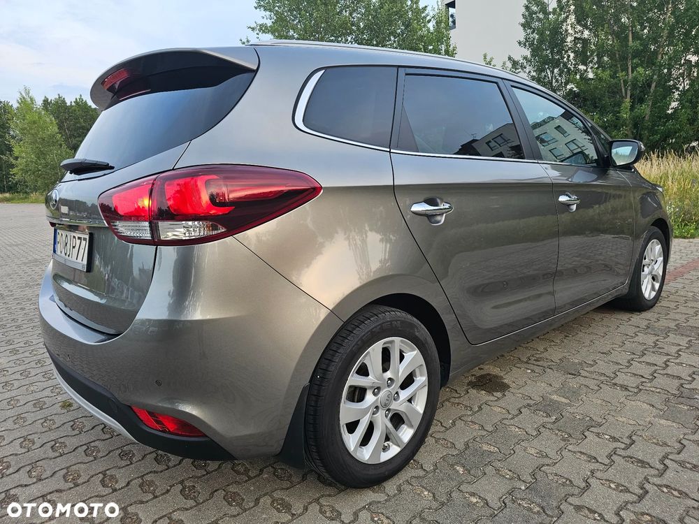 Kia Carens 1.6 GDI L - 8