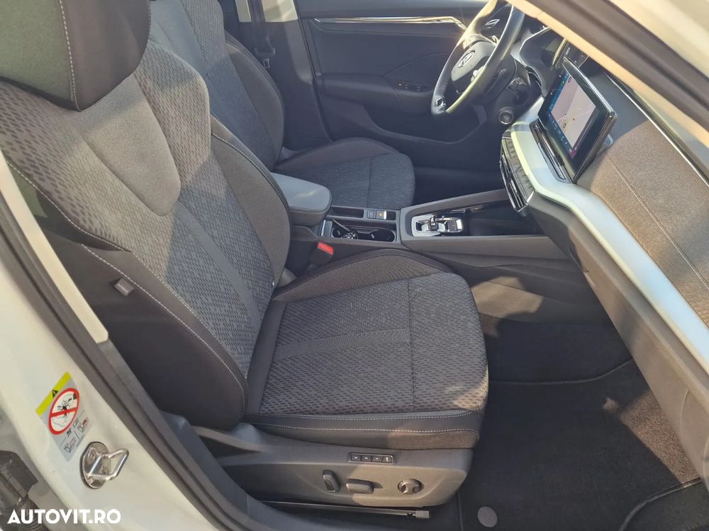 Skoda Octavia 2.0 TDI DSG Style - 27