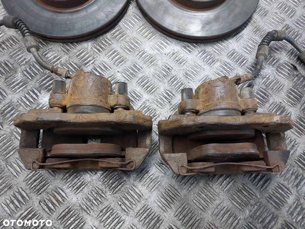 TARCZE HAMULCOWE PRZÓD KLOCKI ZACISKI FORD TRANSIT CONNECT I 1.8 TDCI - 2