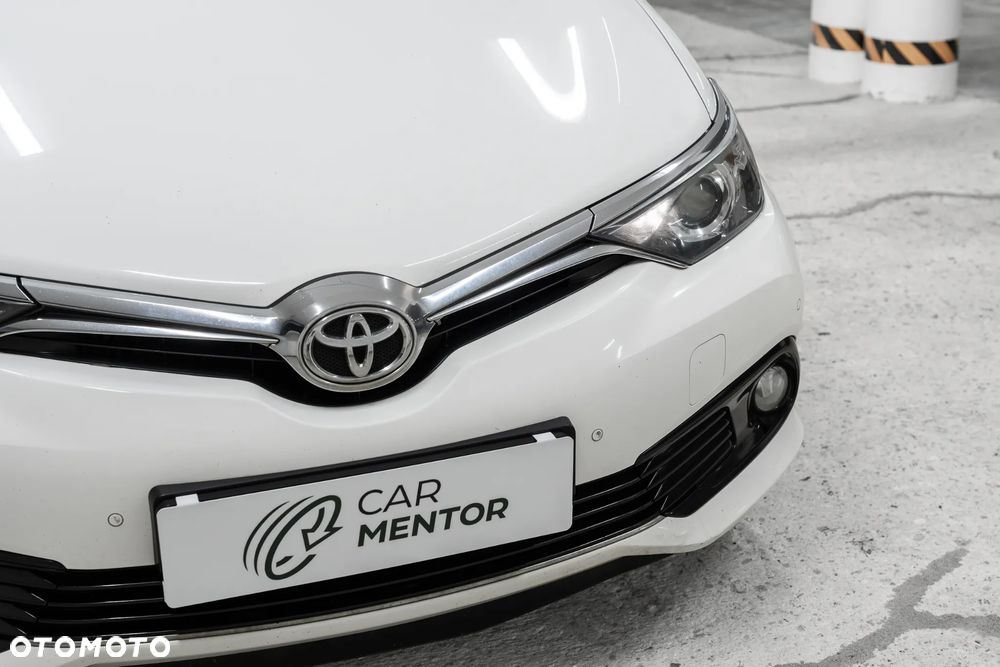 Toyota Auris 1.4 D-4D Premium - 11