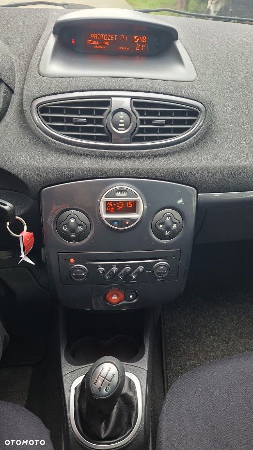 Renault Clio 1.2 TCE Authentique - 11