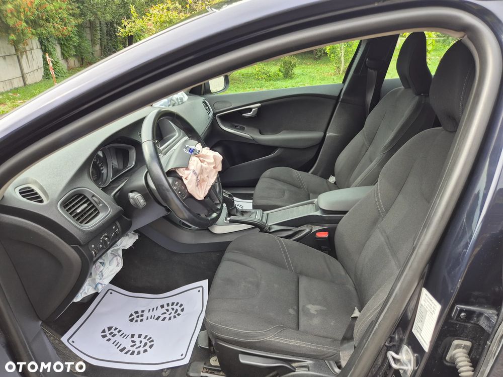 Volvo V40 D2 Geartronic Momentum - 6