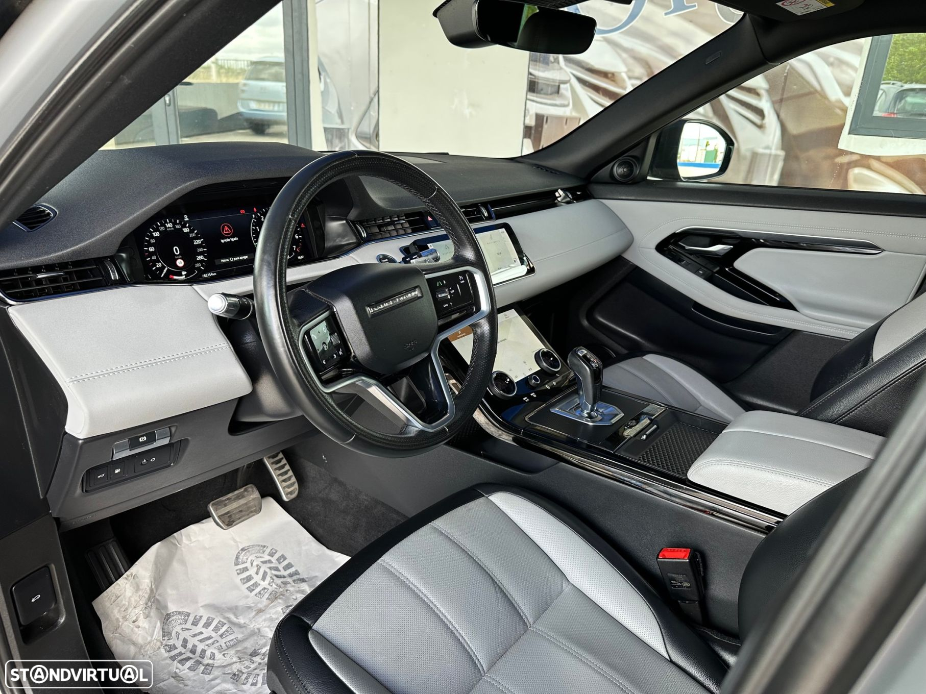 Land Rover Range Rover Evoque 1.5 P300e AWD R-Dynamic S Auto - 24