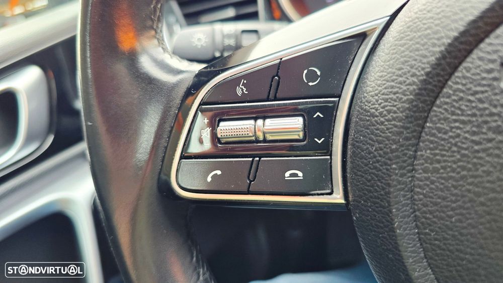 Kia Ceed SW 1.6 CRDi MHEV Drive+SRF - 7