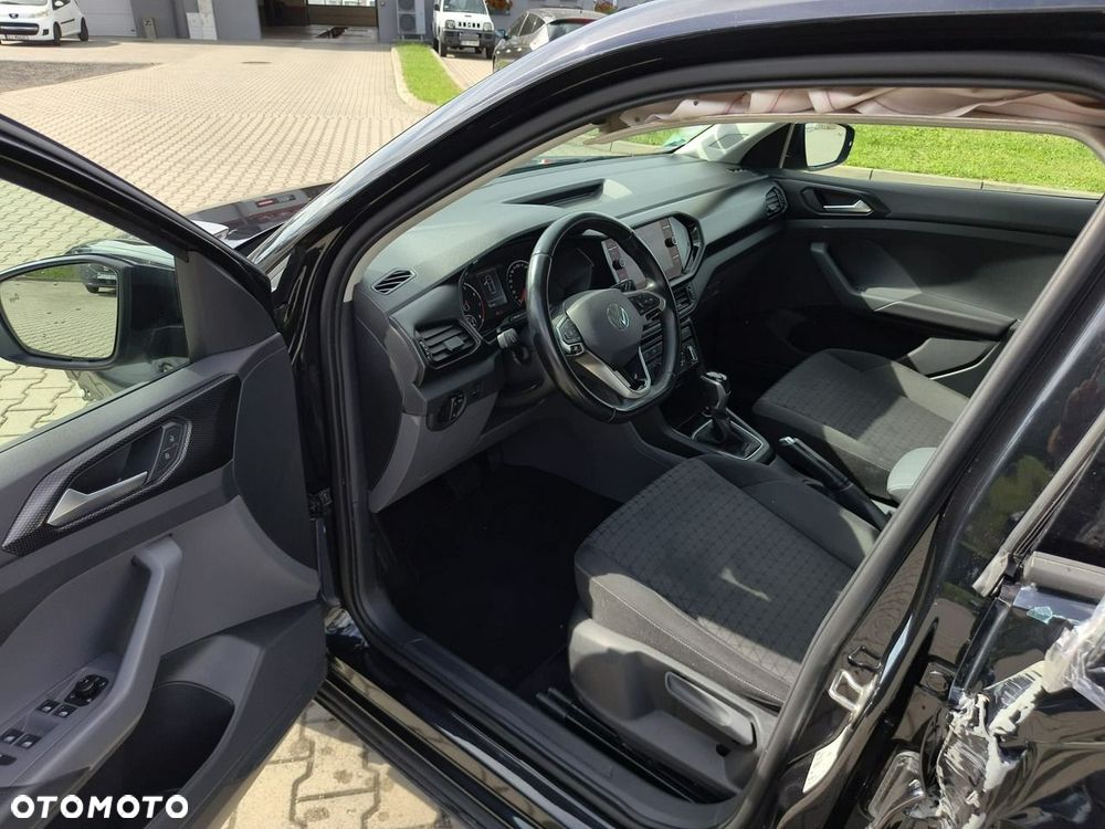 Volkswagen T-Cross - 10