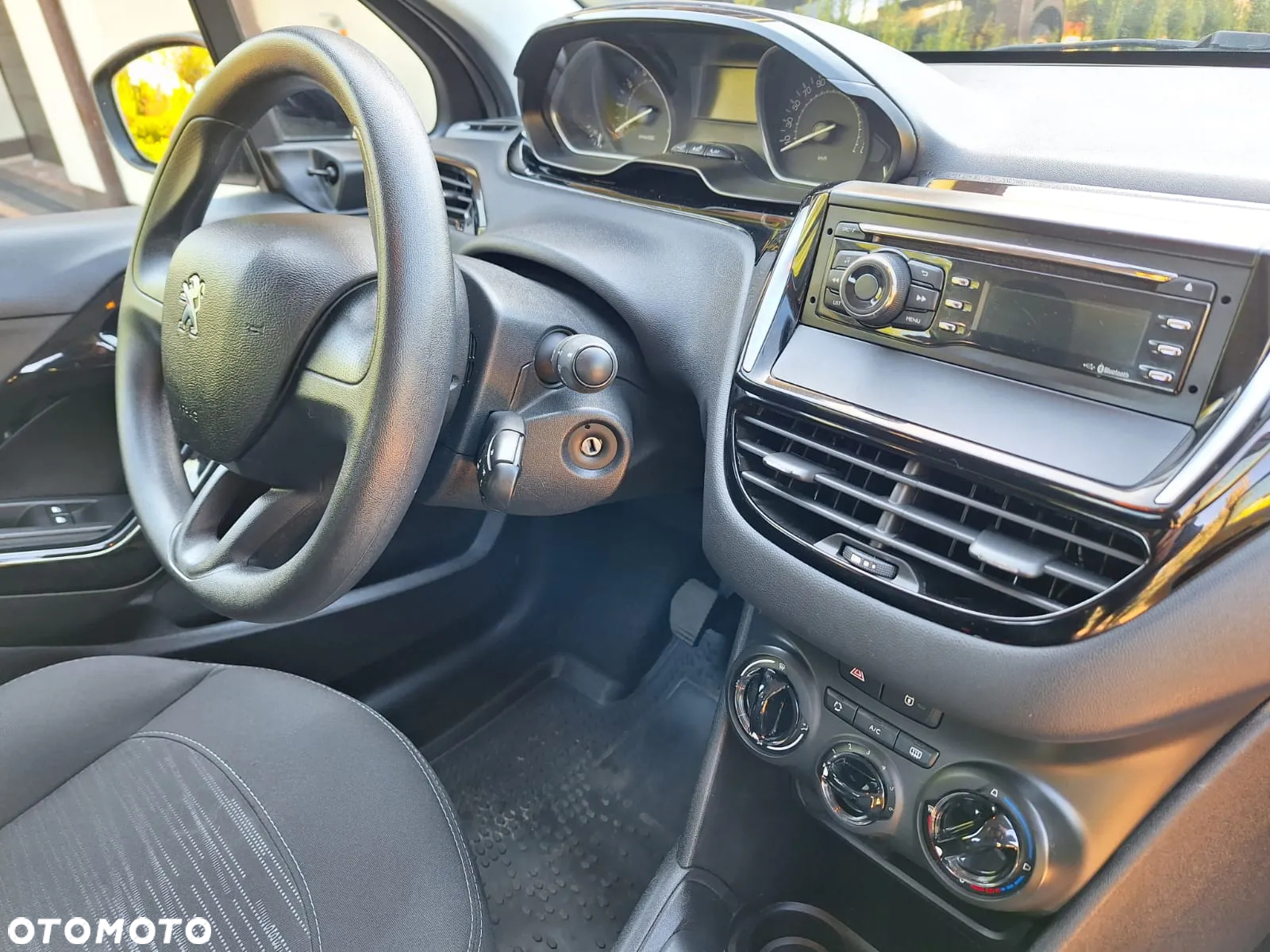 Peugeot 208 1.0 VTi/PureTech Access - 4