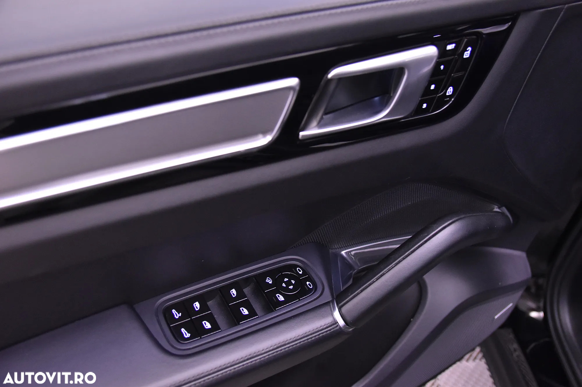 Porsche Cayenne Coupe Turbo - 14