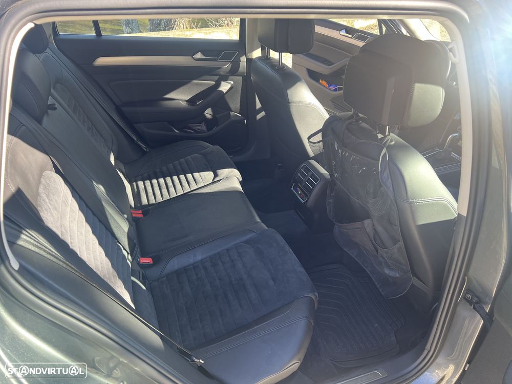 VW Passat Variant 2.0 TDi Highline DSG - 12