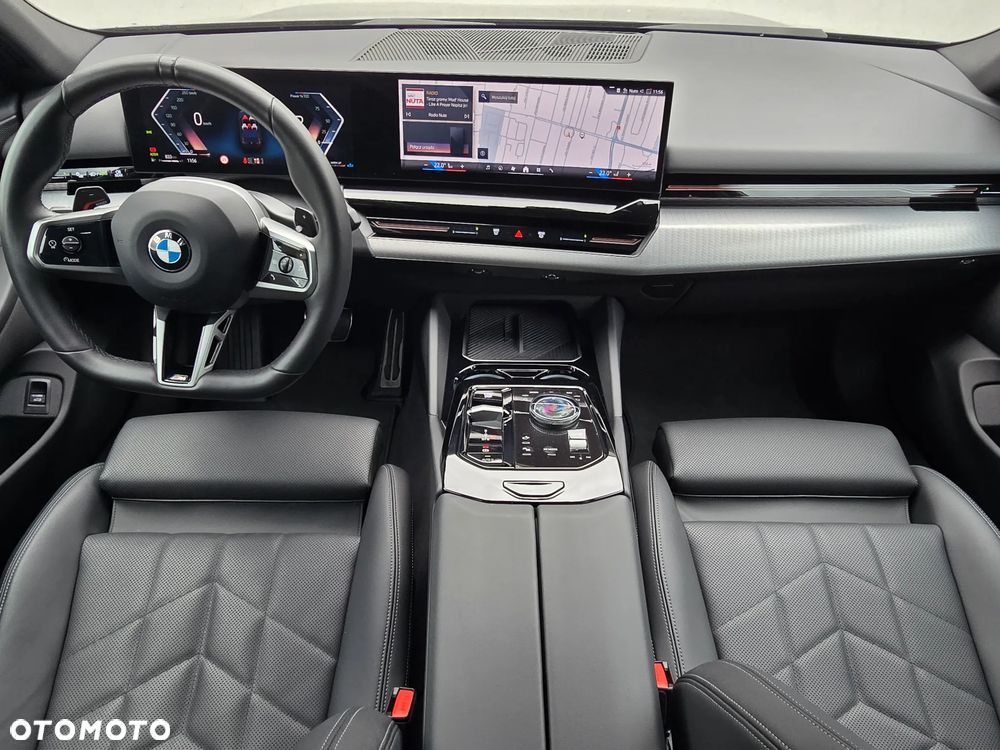 BMW Seria 5 520d xDrive mHEV M Sport - 8