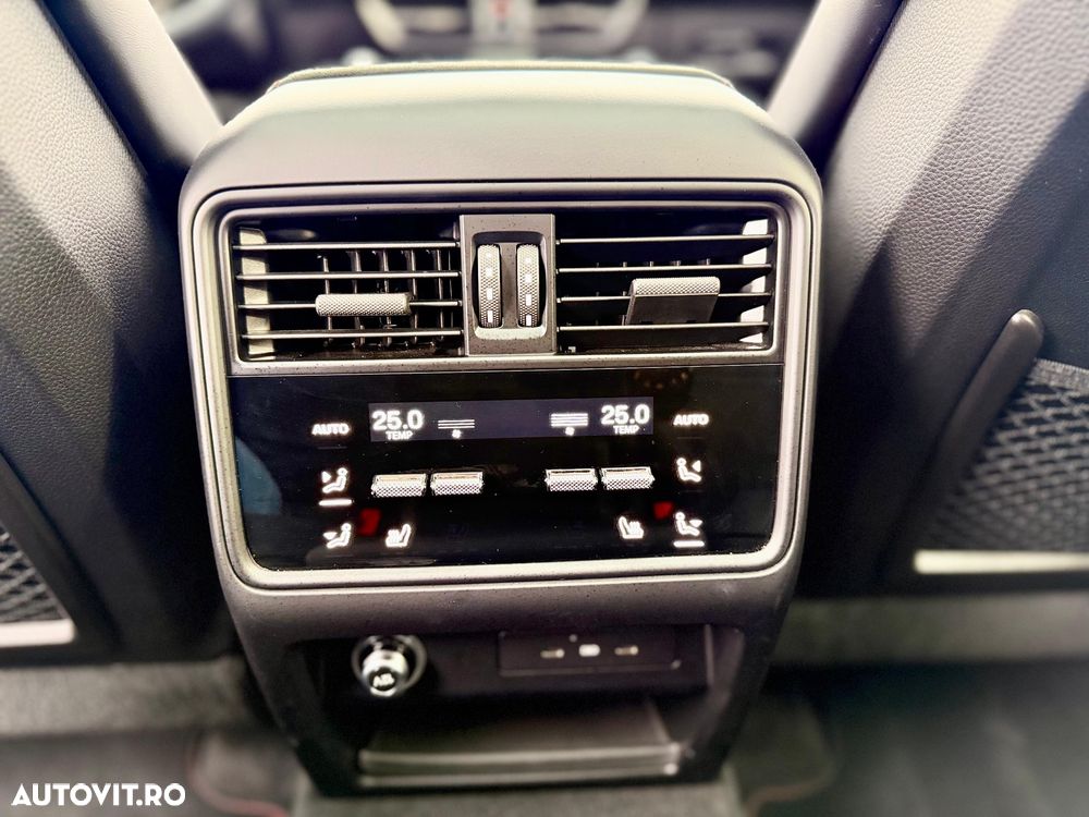 Porsche Cayenne Coupe GTS Tiptronic S - 25