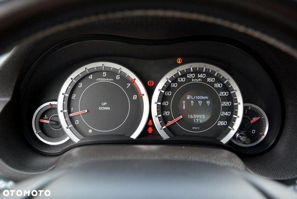 Honda Accord 2.0 Comfort - 25