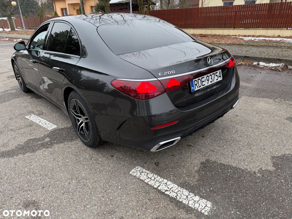 Mercedes-Benz Klasa E 200 9G-TRONIC Edition AMG Line - 20