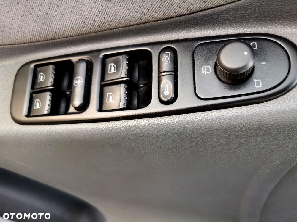 Seat Toledo 1.6 Stella - 17