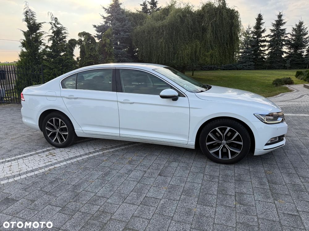 Volkswagen Passat - 9