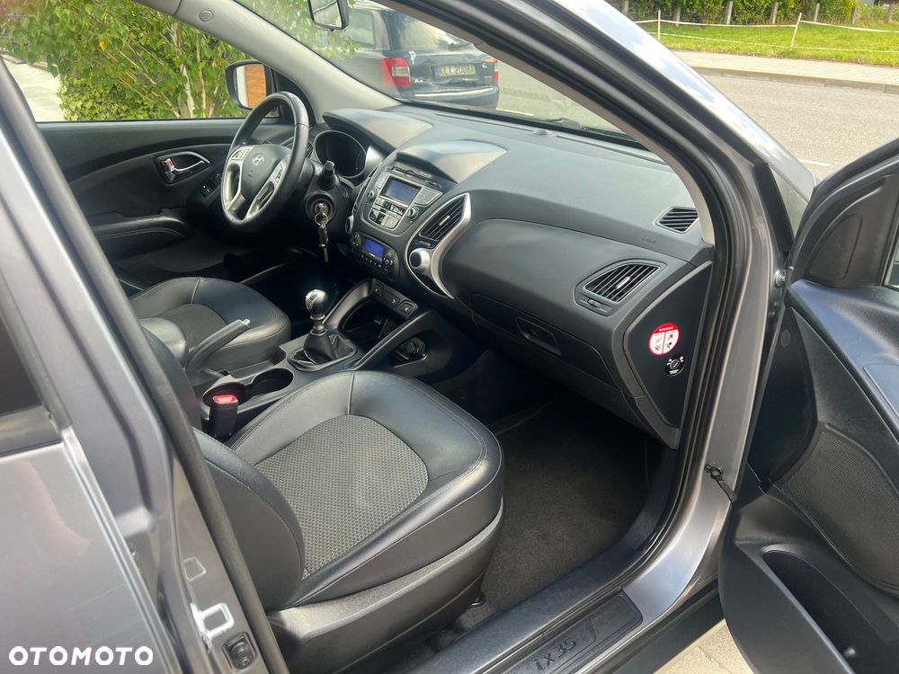 Hyundai ix35 1.7 CRDi 2WD blue Finale - 27