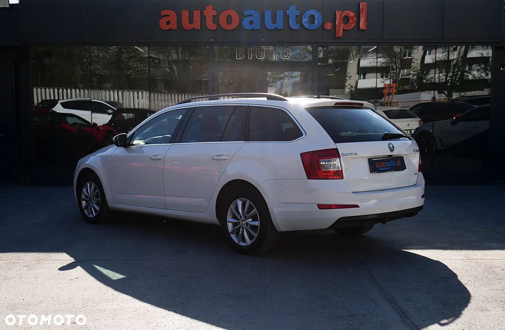 Skoda Octavia 1.6 TDI Green tec 4x4 Elegance - 22
