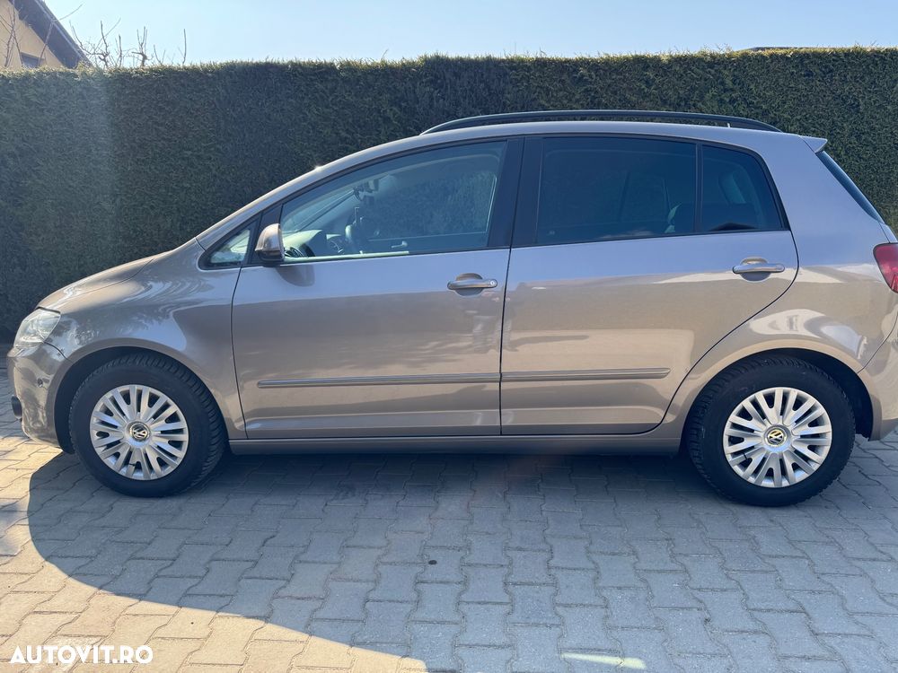 Volkswagen Golf Plus 1.6 TDI DPF BlueMotion Technology Team - 9