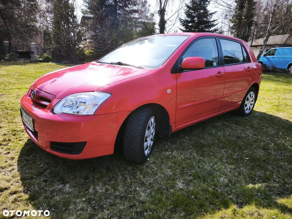 Toyota Corolla - 1