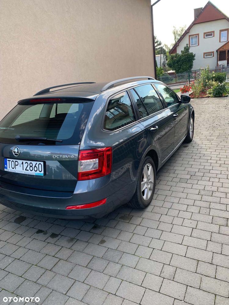 Skoda Octavia 2.0 TDI Ambition DSG - 4