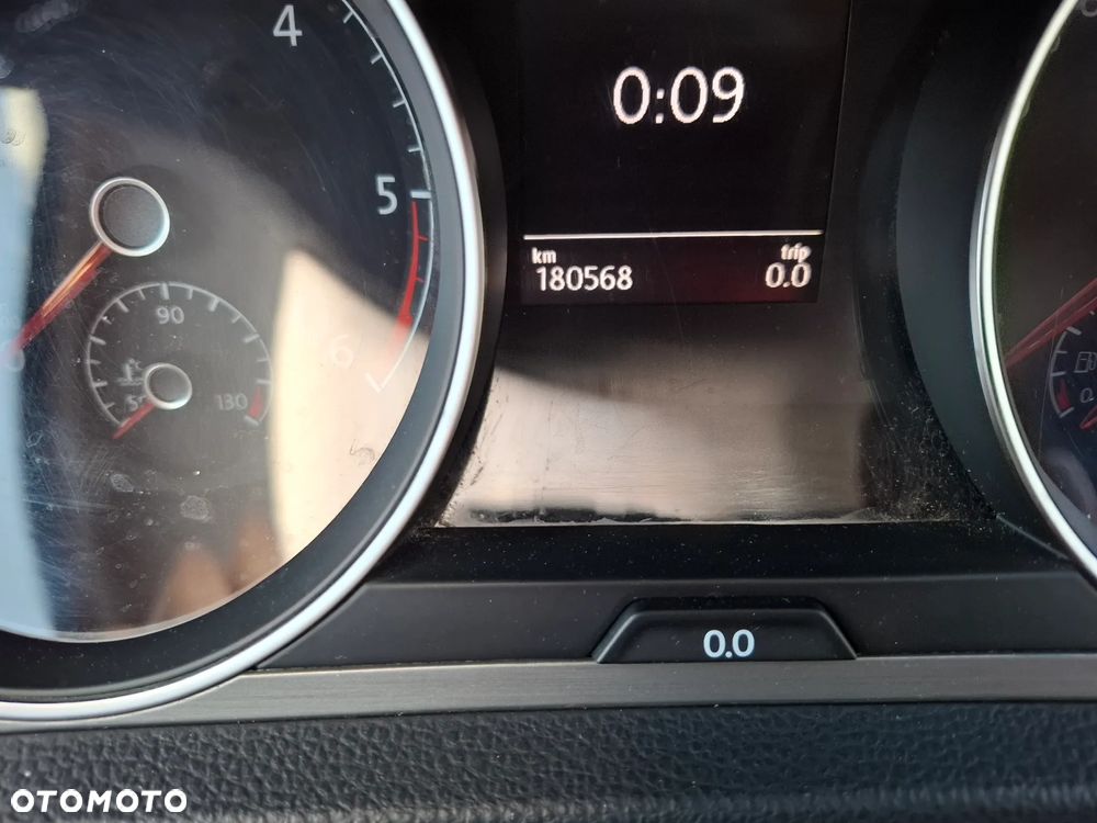 Volkswagen Golf - 12
