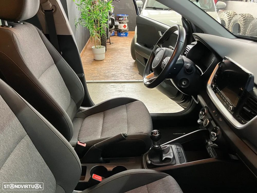 Kia Stonic - 16
