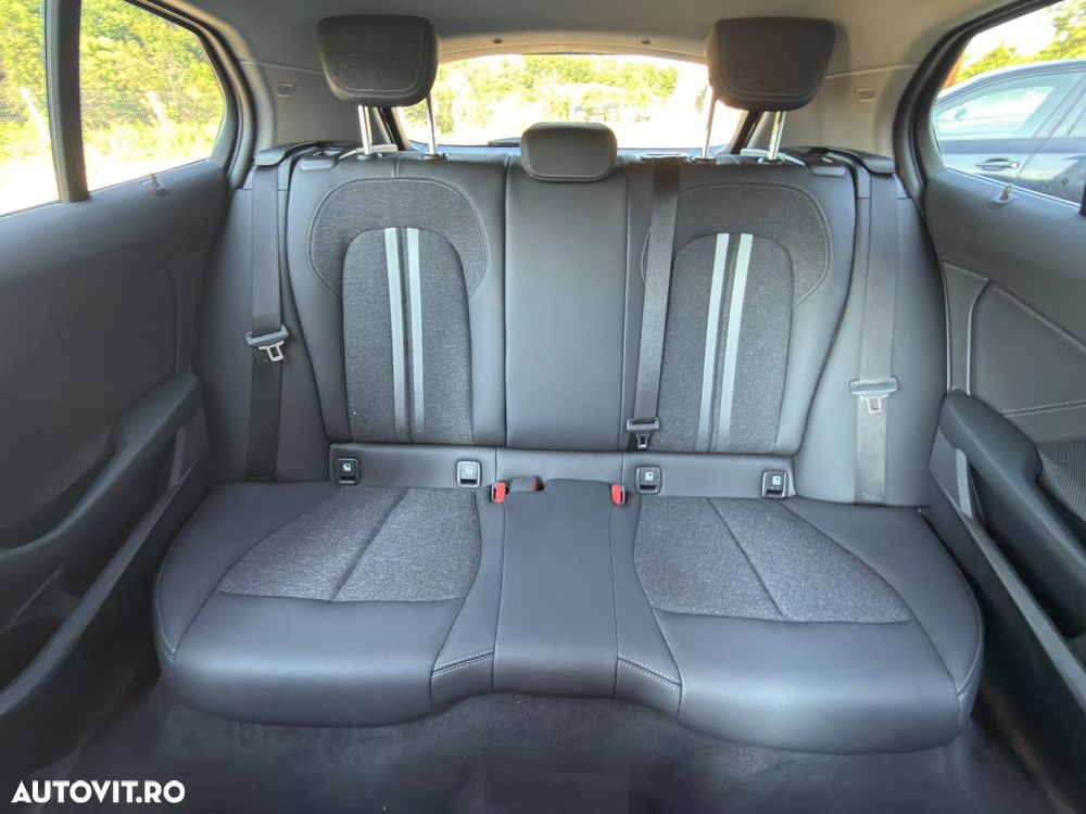 BMW Seria 1 - 24