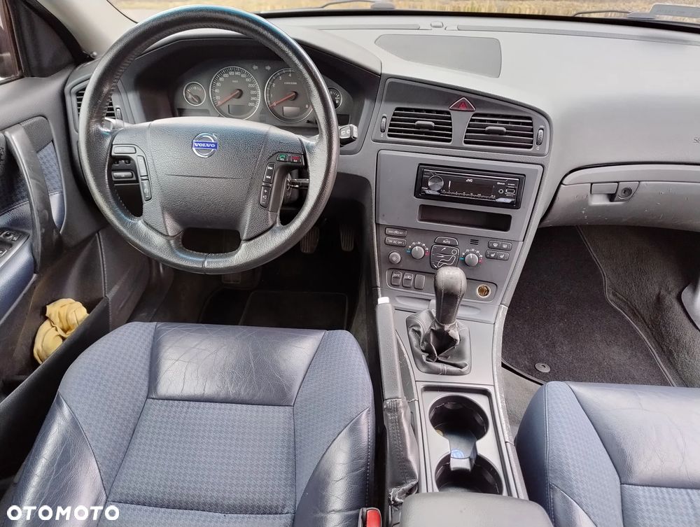 Volvo V70 2.5T - 8